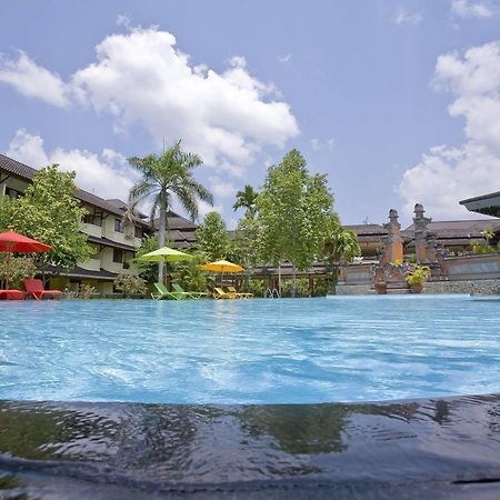 Grand Legi Hotel Mataram Buitenkant foto