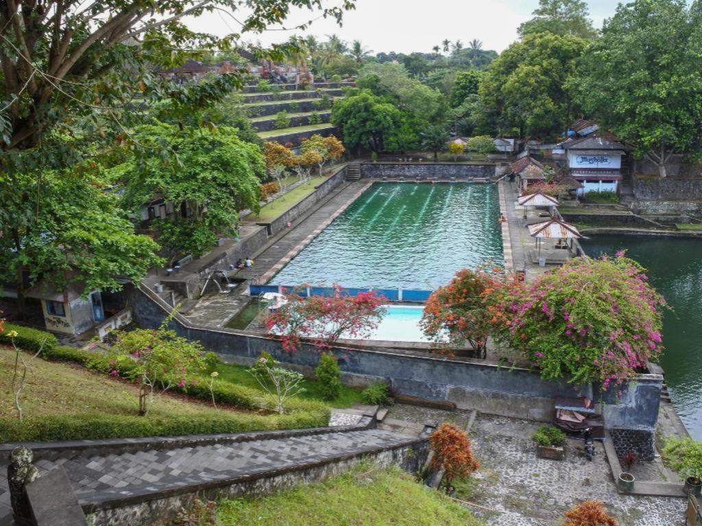 Grand Legi Hotel Mataram Buitenkant foto