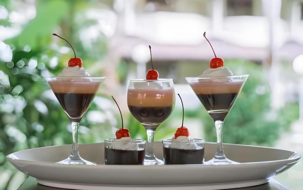 Grand Legi Hotel Mataram Buitenkant foto
